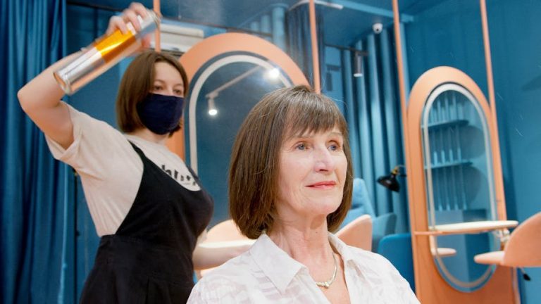 Unwind in Style: Your Guide to Pure Montreall’s Best Saloon